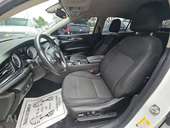 2018 Buick Regal Sportback Preferred Hatchback 1SB – miniatura 7