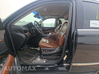 2018 Cadillac Escalade Luxury - miniatura 3