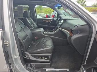 2018 Cadillac Escalade Luxury 1SB - miniatura 8