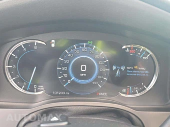 2018 Cadillac Escalade Luxury 1SB - miniatura 6