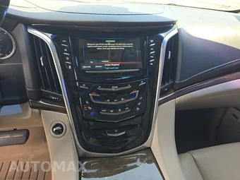 2018 Cadillac Escalade Luxury 1SB - miniatura 11
