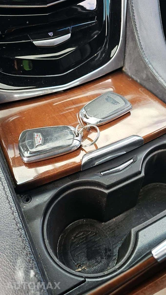 2018 Cadillac Escalade Luxury 1SB - miniatura 27