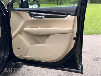 2018 Cadillac XT5 1SB - miniatura 31