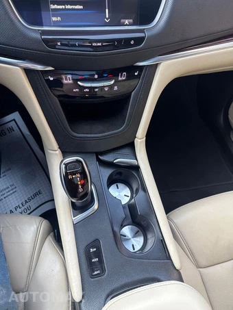 2018 Cadillac XT5 Luxury 1SD - miniatura 15
