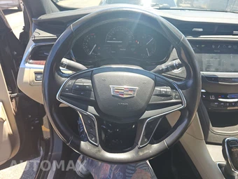 2018 Cadillac XT5 Luxury 1SD – miniatura 10