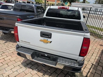 2018 Chevrolet Colorado WT Crew Cab Medium Bed 2WT - miniatura 3