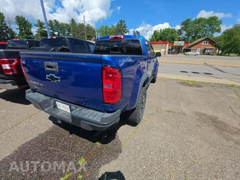 2018 Chevrolet Colorado ZR2 Crew Cab Medium Bed 4ZR - miniatura 3
