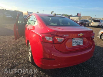 2018 Chevrolet Cruze LS Sedan 1SB - miniatura 3