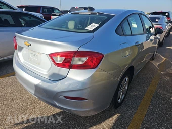 2018 Chevrolet Cruze LS Sedan 1SB - miniatura 4