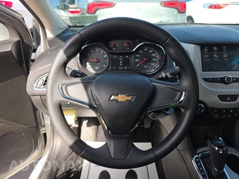 2018 Chevrolet Cruze LS Sedan 1SB - miniatura 10