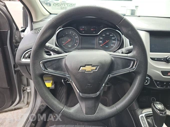 2018 Chevrolet Cruze LS Sedan 1SB - miniatura 10