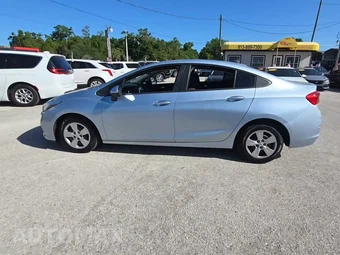 2018 Chevrolet Cruze LS Sedan 1SB - miniatura 3