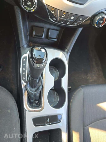 2018 Chevrolet Cruze LS Sedan 1SB - miniatura 8