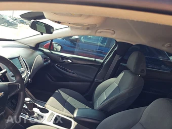 2018 Chevrolet Cruze LS Sedan 1SB - miniatura 20