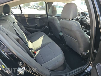 2018 Chevrolet Cruze LT Hatchback 1SD - miniatura 14