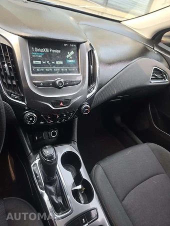 2018 Chevrolet Cruze LT Hatchback 1SD - miniatura 10