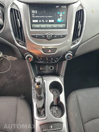 2018 Chevrolet Cruze LT Sedan 1SD - miniatura 11