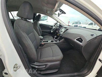 2018 Chevrolet Cruze LT Sedan 1SD - miniatura 8