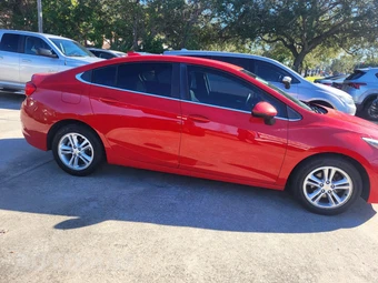 2018 Chevrolet Cruze LT Sedan 1SD - miniatura 25