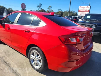2018 Chevrolet Cruze LT Sedan 1SD - miniatura 32