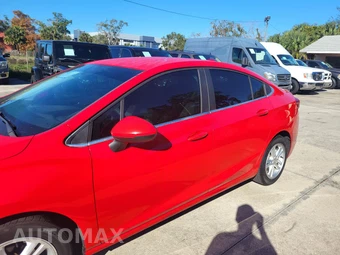 2018 Chevrolet Cruze LT Sedan 1SD - miniatura 41