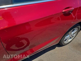 2018 Chevrolet Cruze LT Sedan 1SD - miniatura 28