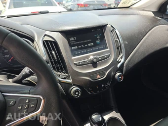 2018 Chevrolet Cruze LT Sedan 1SD - miniatura 11