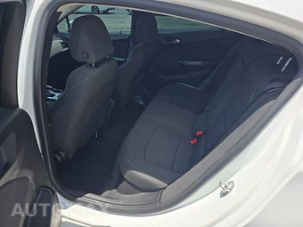 2018 Chevrolet Cruze LT Sedan 1SD - miniatura 13