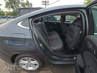 2018 Chevrolet Cruze LT Sedan 1SD - miniatura 16