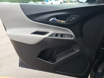 2018 Chevrolet Equinox LS 1LS – miniatura 9