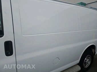 2018 Chevrolet Express 2500 Cargo Van 1WT 135.0" WB - miniatura 13