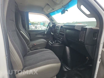 2018 Chevrolet Express 2500 Cargo Van 1WT 135.0" WB - miniatura 8