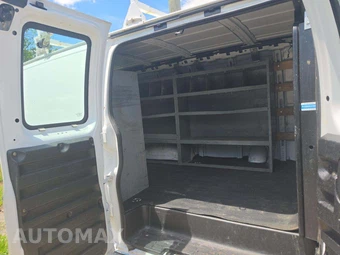 2018 Chevrolet Express 2500 Cargo Van 1WT 135.0" WB - miniatura 15