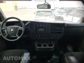 2018 Chevrolet Express 2500 Cargo Van 1WT 135.0" WB – miniatura 11