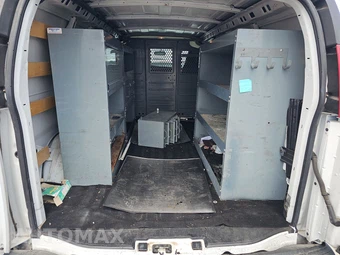 2018 Chevrolet Express 2500 Cargo Van 1WT 135.0" WB – miniatura 15