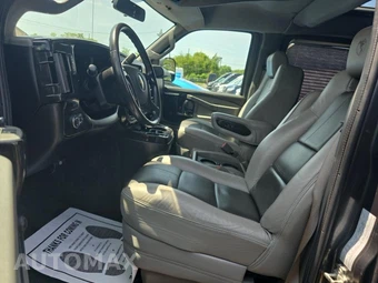 2018 Chevrolet Express 2500 Cargo Van 1WT 135.0" WB - miniatura 13