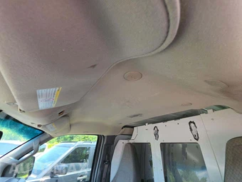 2018 Chevrolet Express 2500 Cargo Van 1WT 135.0" WB – miniatura 11
