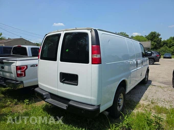 2018 Chevrolet Express 2500 Cargo Van 1WT 135.0" WB – miniatura 3