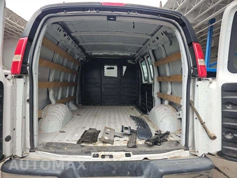 2018 Chevrolet Express 2500 Cargo Van 1WT 135.0" WB - miniatura 14