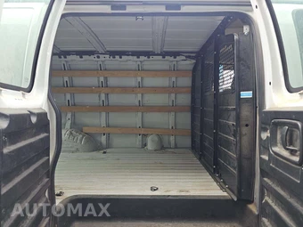 2018 Chevrolet Express 2500 Cargo Van 1WT 135.0" WB - miniatura 16