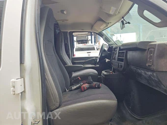 2018 Chevrolet Express 2500 Cargo Van 1WT 135.0" WB - miniatura 18