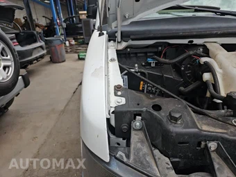 2018 Chevrolet Express 2500 Cargo Van 1WT 135.0" WB - miniatura 24