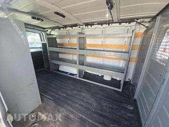 2018 Chevrolet Express 2500 Cargo Van 1WT 135.0" WB - miniatura 16