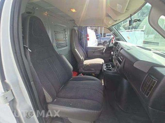 2018 Chevrolet Express 2500 Cargo Van 1WT 135.0" WB - miniatura 18