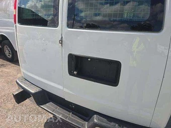 2018 Chevrolet Express 2500 Cargo Van 1WT 135.0" WB - miniatura 26