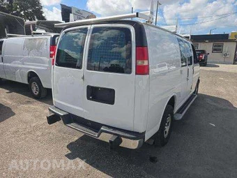 2018 Chevrolet Express 2500 Cargo Van 1WT 135.0" WB - miniatura 3