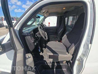 2018 Chevrolet Express 2500 Cargo Van 1WT 135.0" WB - miniatura 6