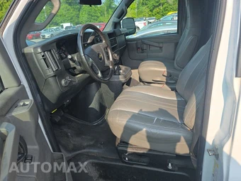 2018 Chevrolet Express 2500 Cargo Van 1WT 135.0" WB – miniatura 10