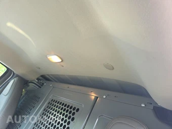 2018 Chevrolet Express 2500 Cargo Van 1WT 135.0" WB – miniatura 19