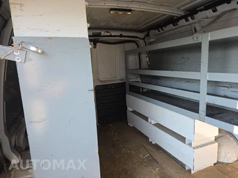 2018 Chevrolet Express 2500 Cargo Van 1WT 135.0" WB - miniatura 13